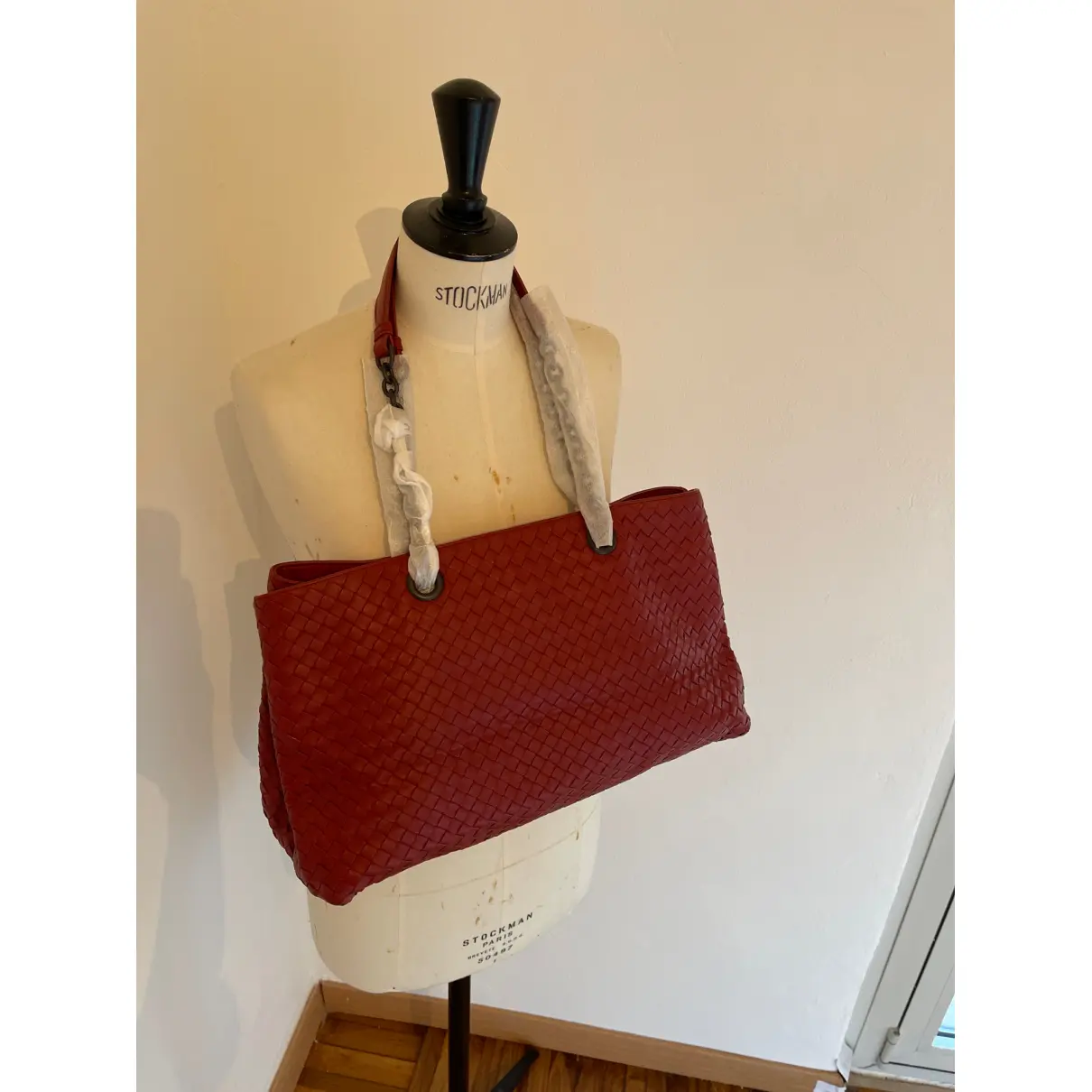 Buy Bottega Veneta Fourre-Tout leather handbag online
