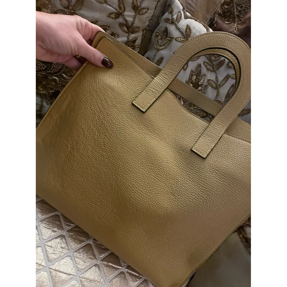 Buy avenue 67 Leather handbag online