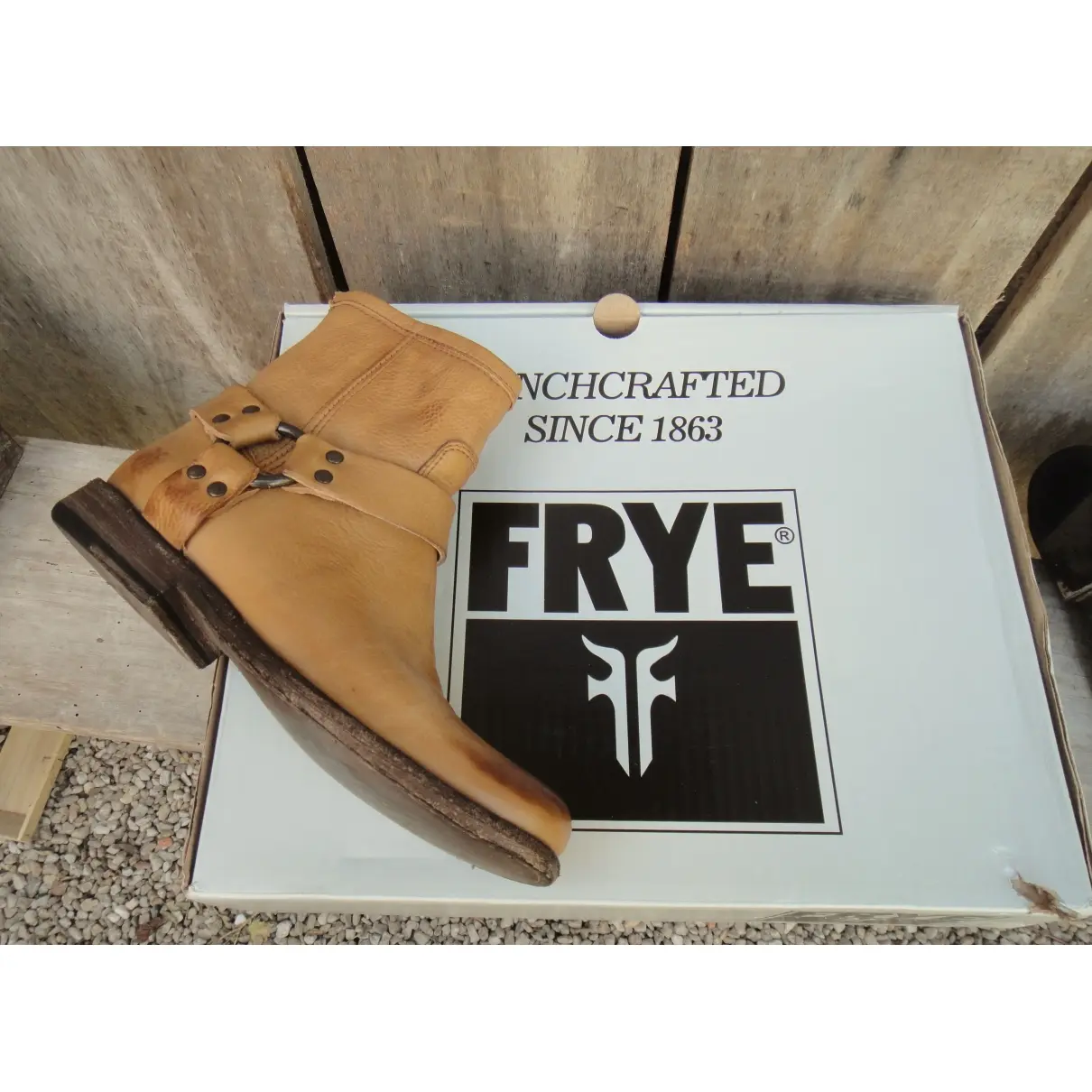 Leather buckled boots Frye
