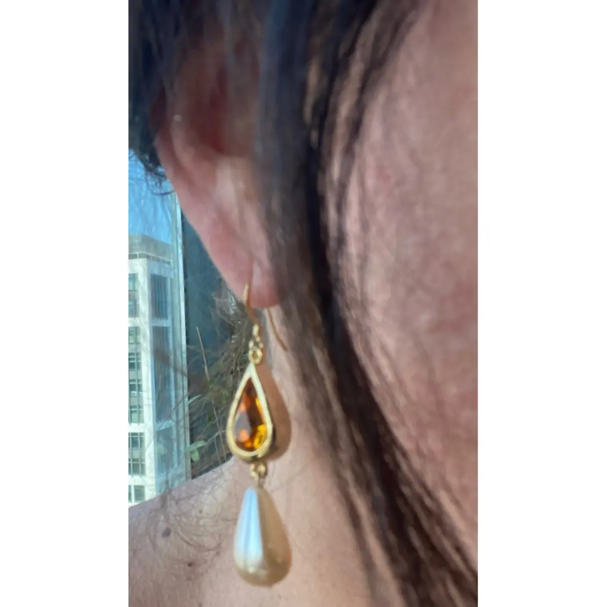 Pearl earrings Kenneth Jay Lane