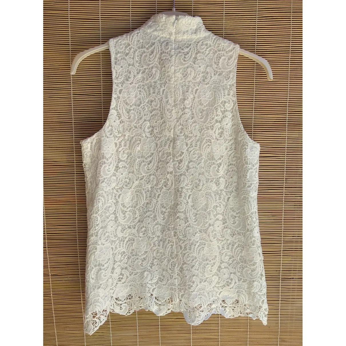 Buy Uterque Lace vest online
