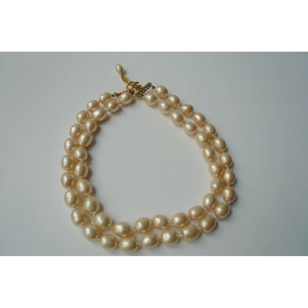 Buy Chanel Pearls necklace online - Vintage