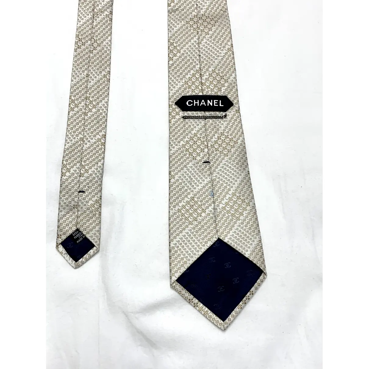 Silk tie Chanel