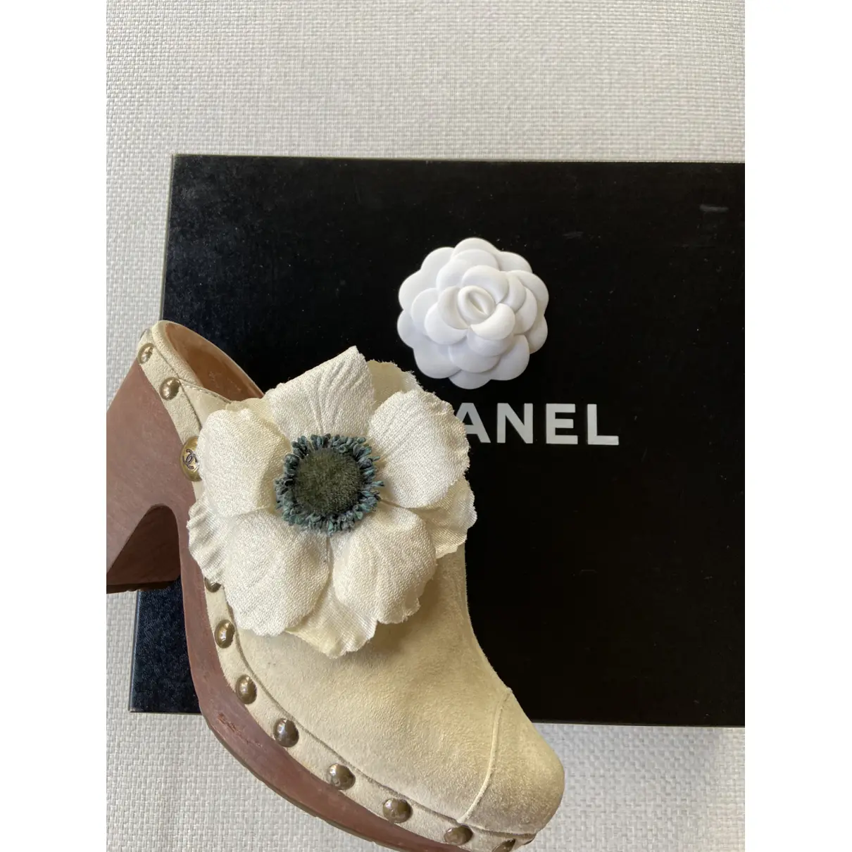 Mules & clogs Chanel