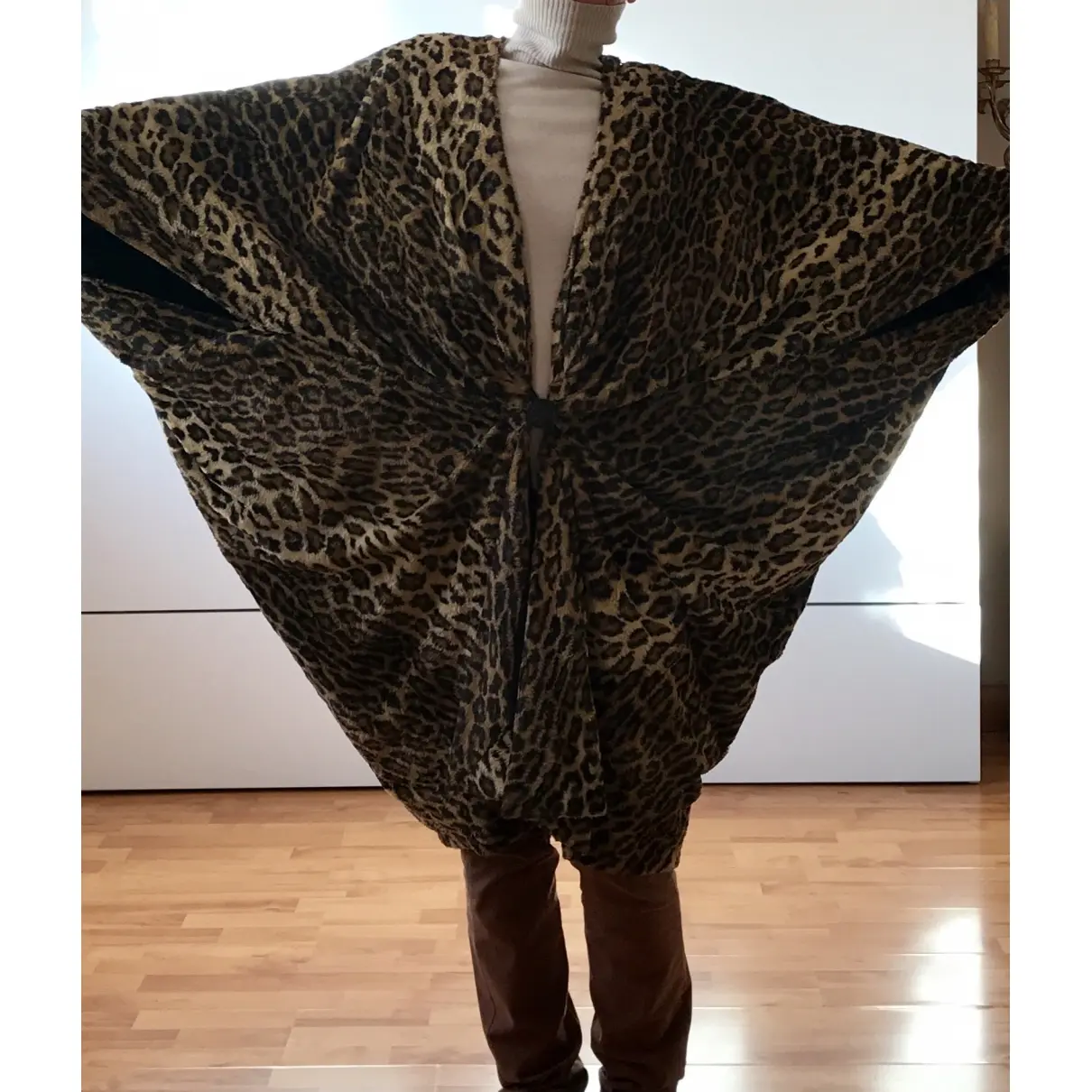 Buy Fendi Faux fur cape online - Vintage