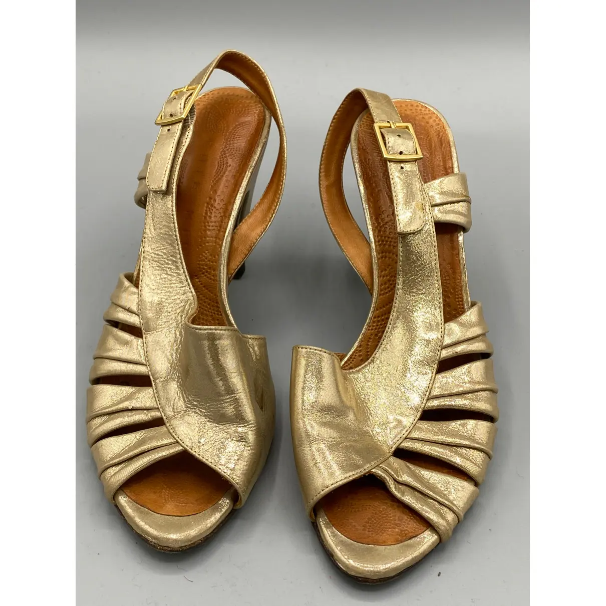 Buy Chie Mihara Cloth sandals online