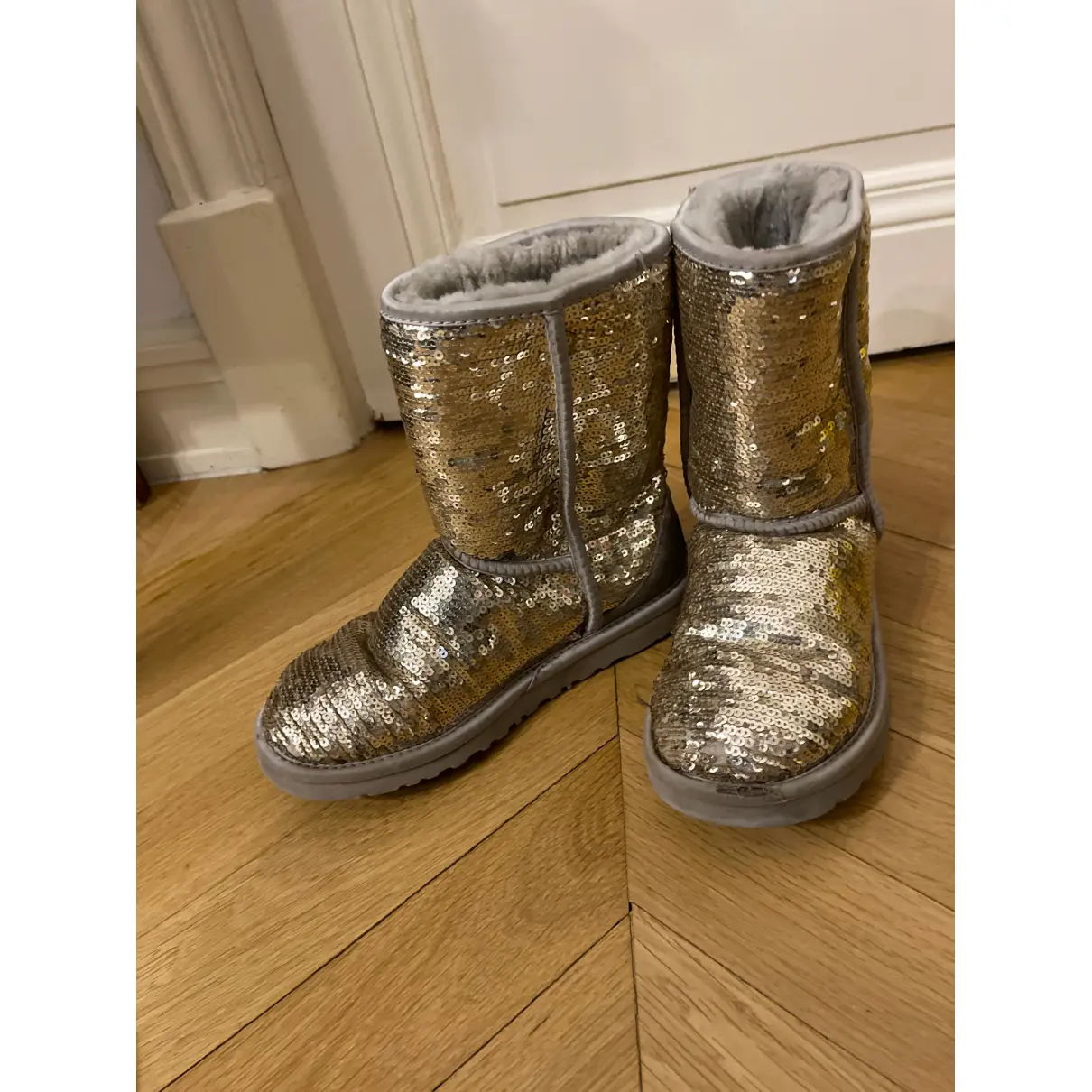Buy Ugg Glitter boots online