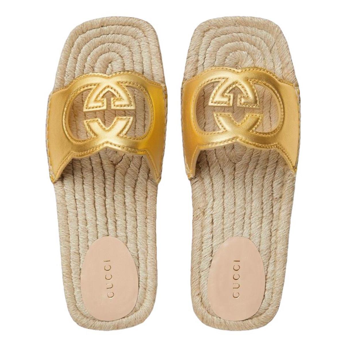Double G leather sandal