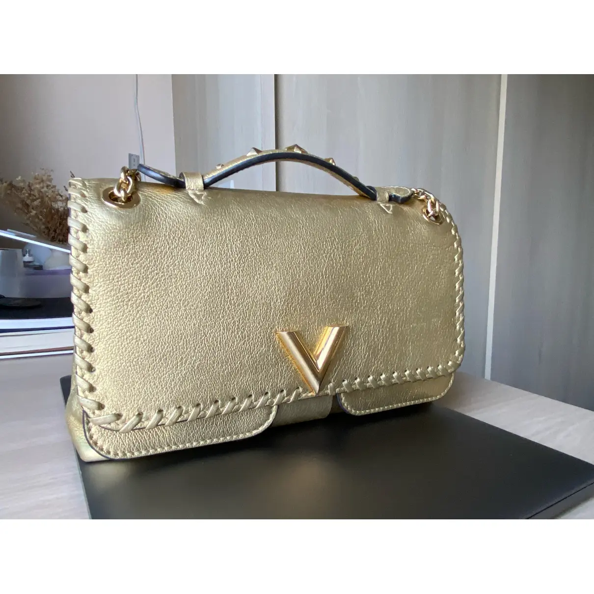 Very leather handbag Louis Vuitton