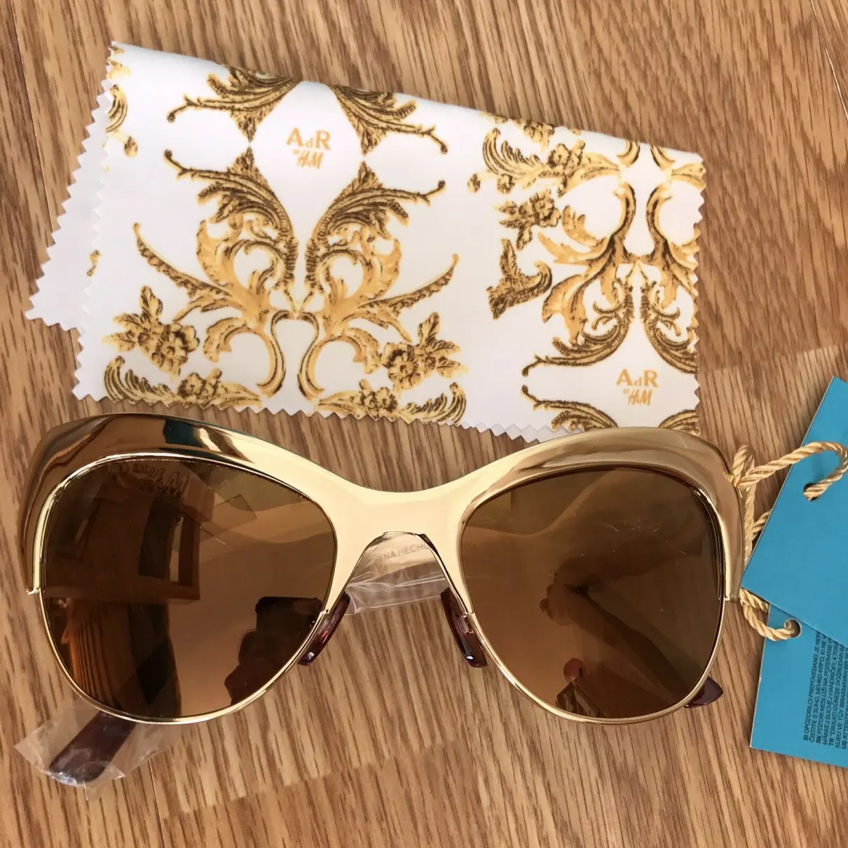Sunglasses Anna Dello Russo Pour H&M