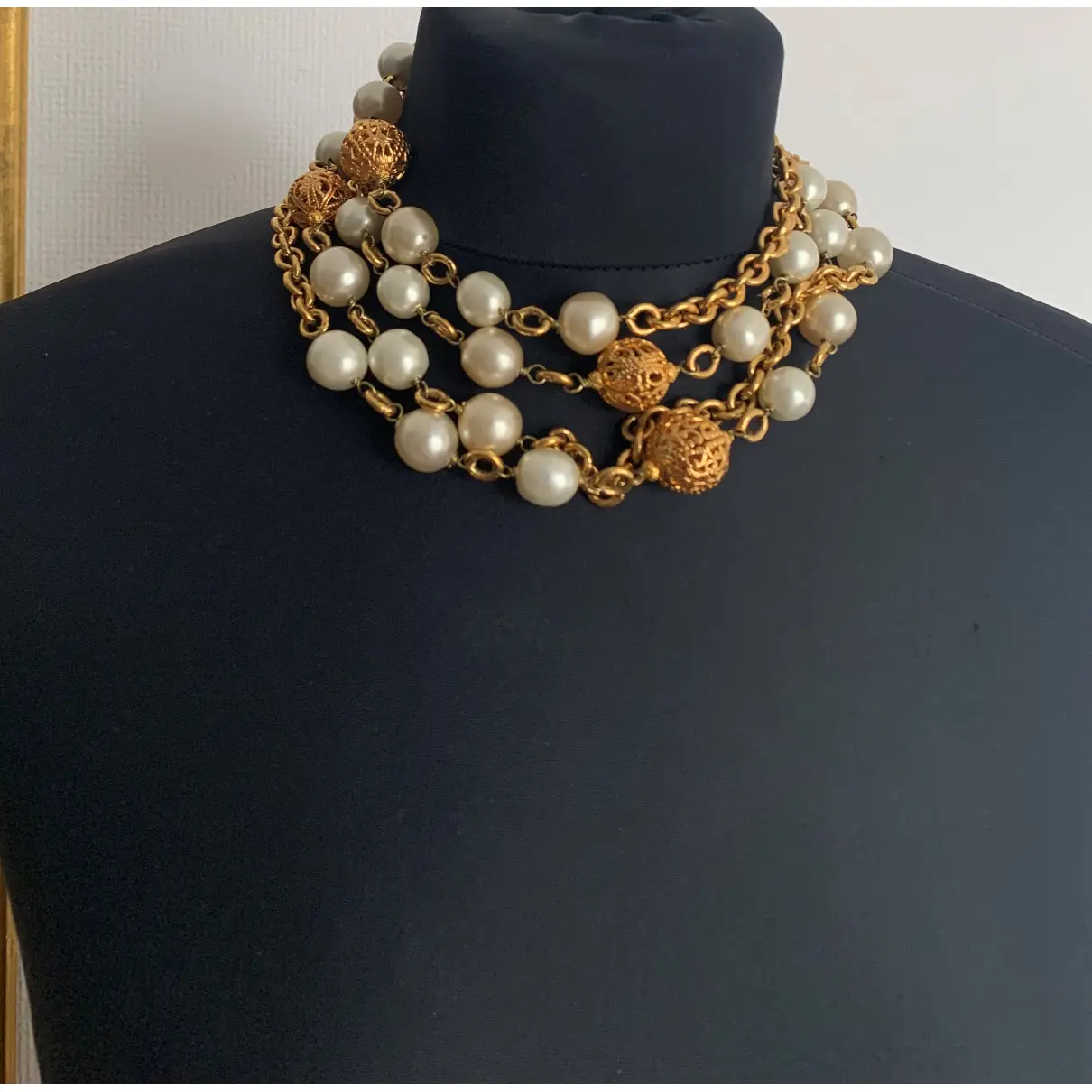 Buy Chanel Baroque long necklace online - Vintage