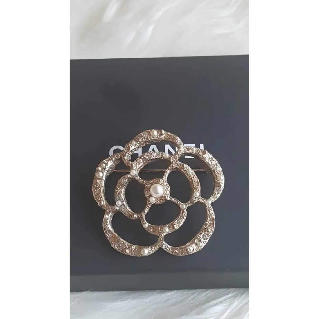 Chanel Camélia pin & brooche for sale