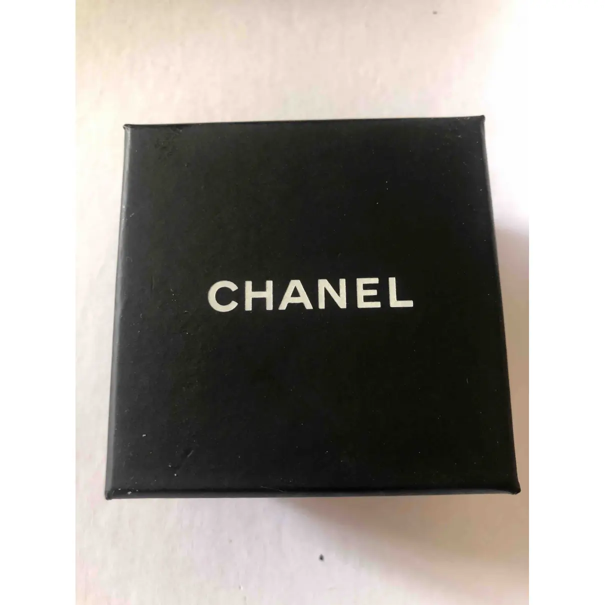 CC pin & brooche Chanel