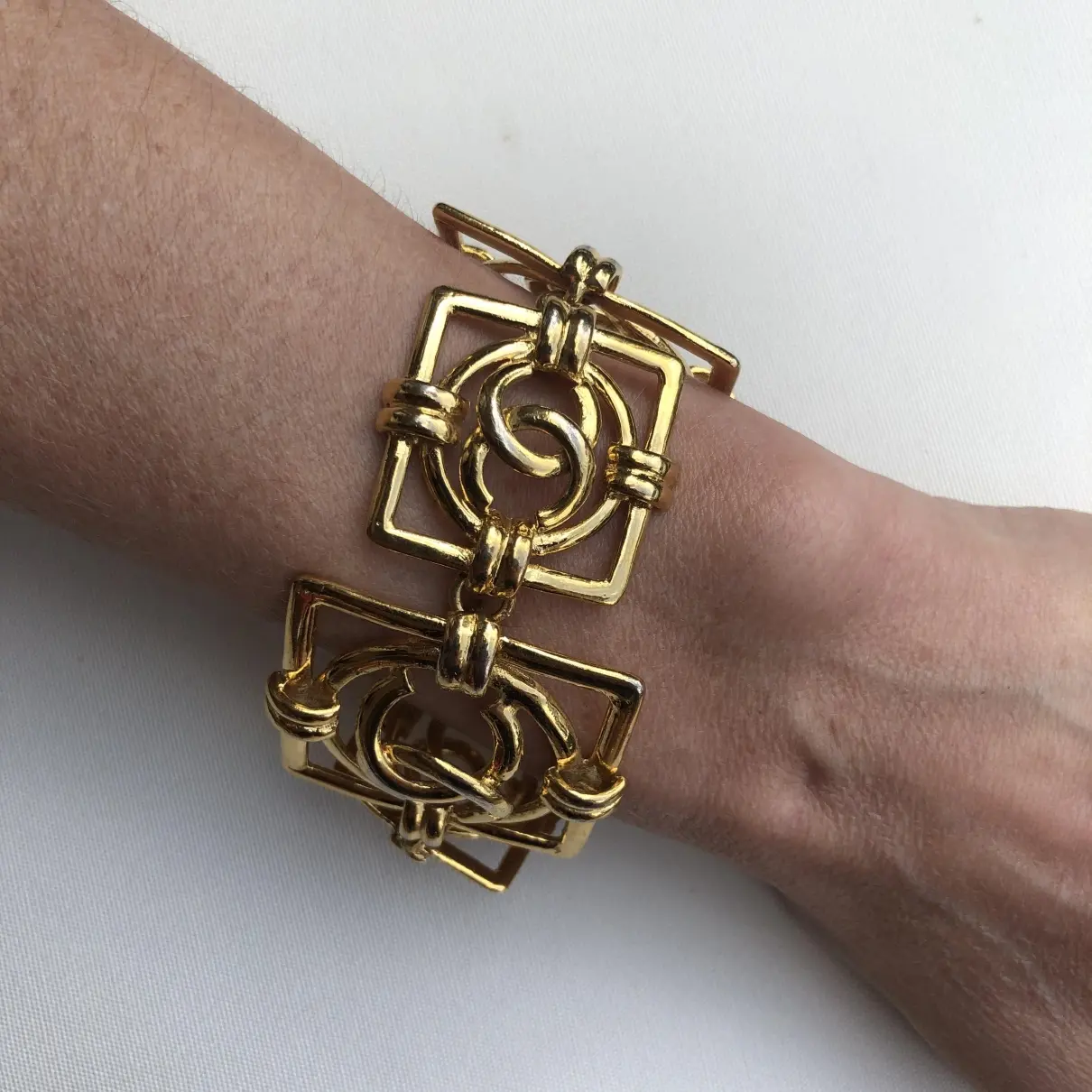 Gold Metal Bracelet Chanel - Vintage