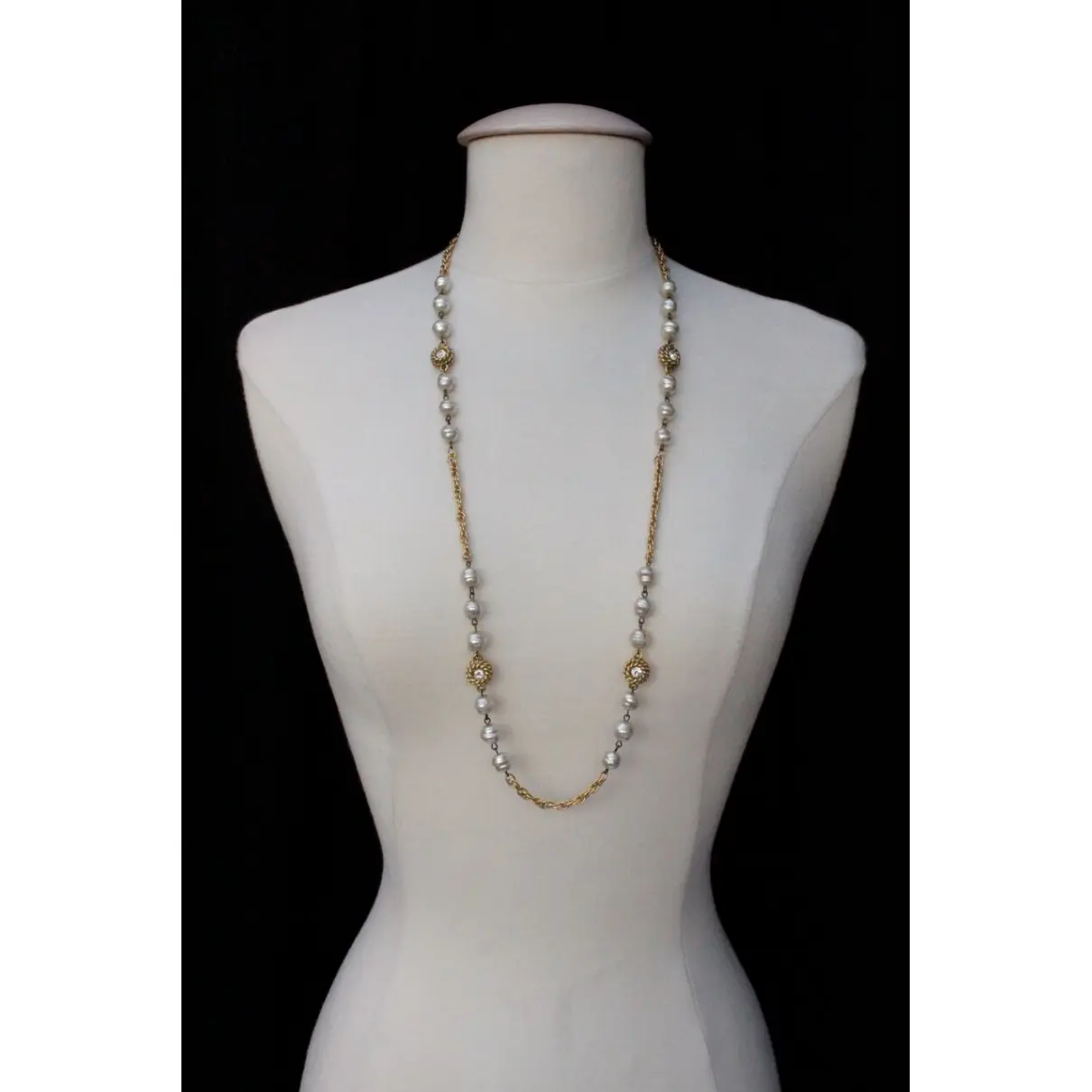 Chanel Long necklace for sale - Vintage
