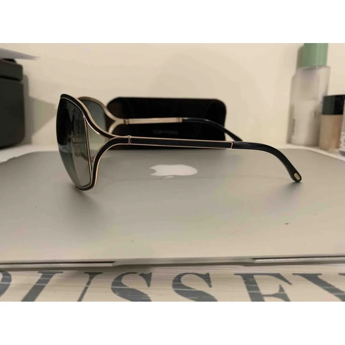 Buy Tom Ford Oversized sunglasses online