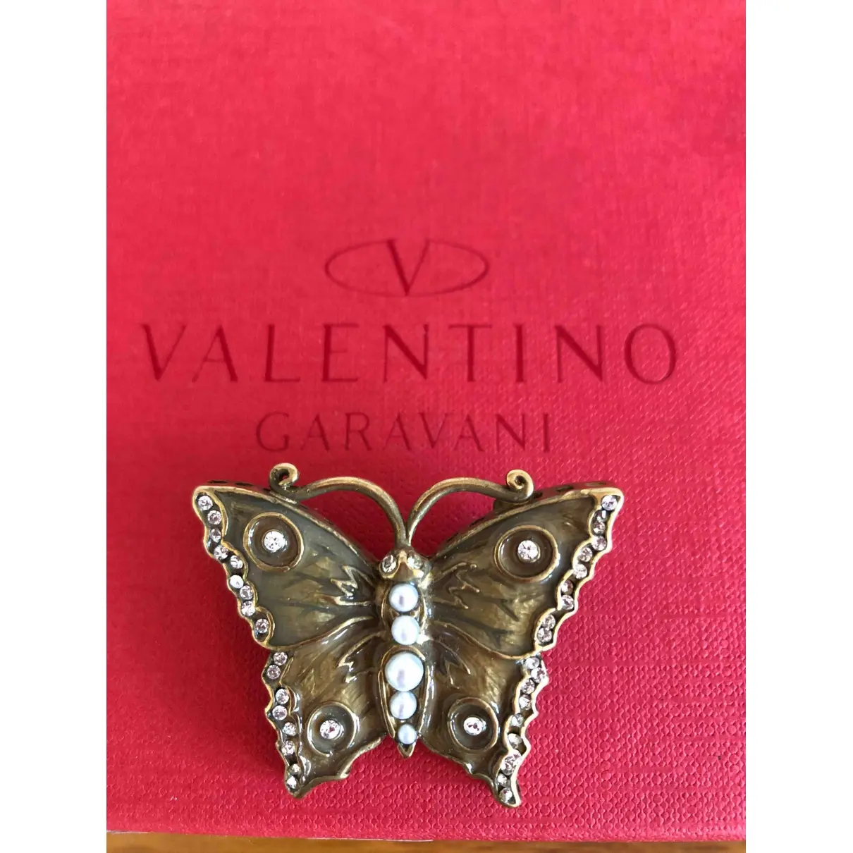 Valentino Garavani Pin & brooche for sale - Vintage