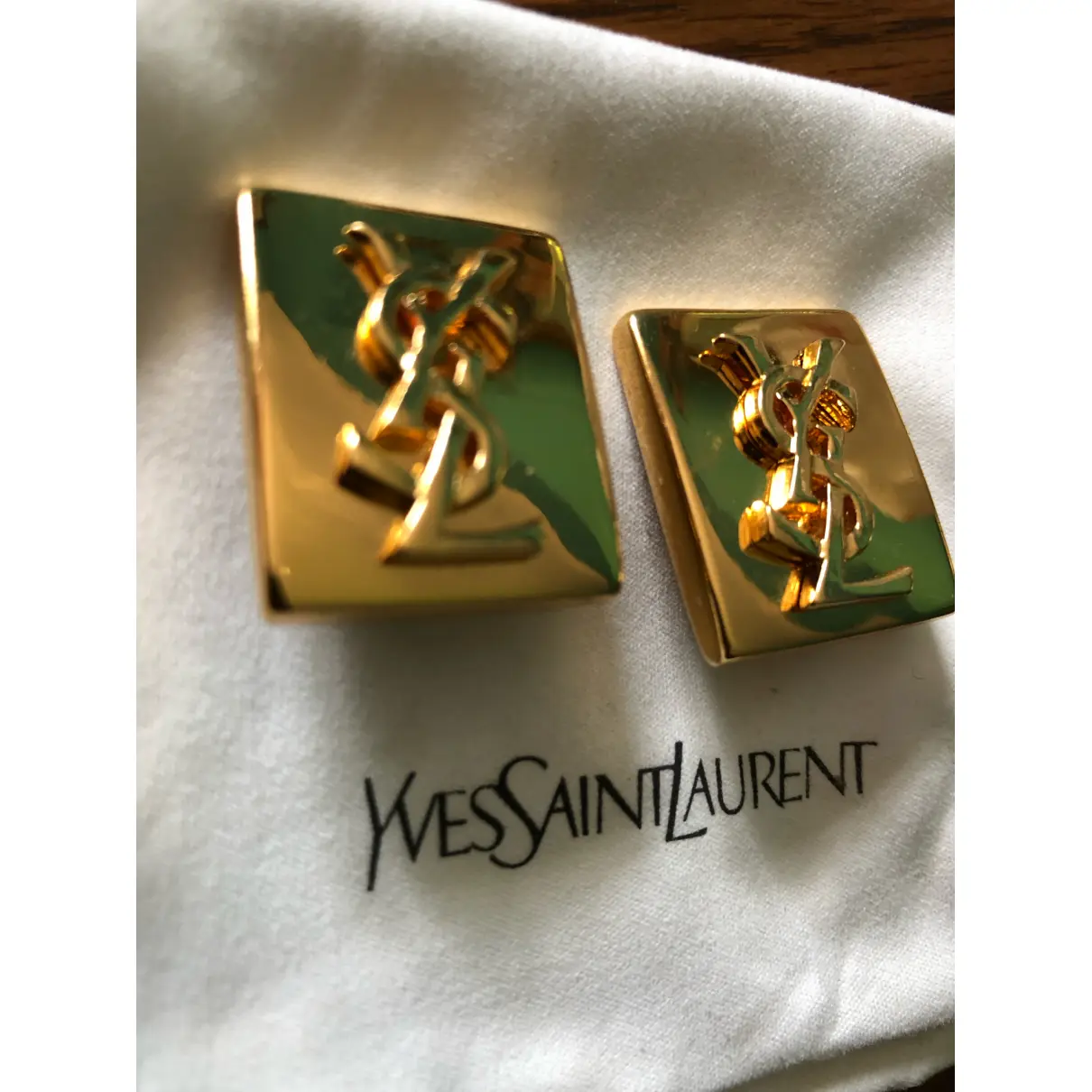 Earrings Yves Saint Laurent