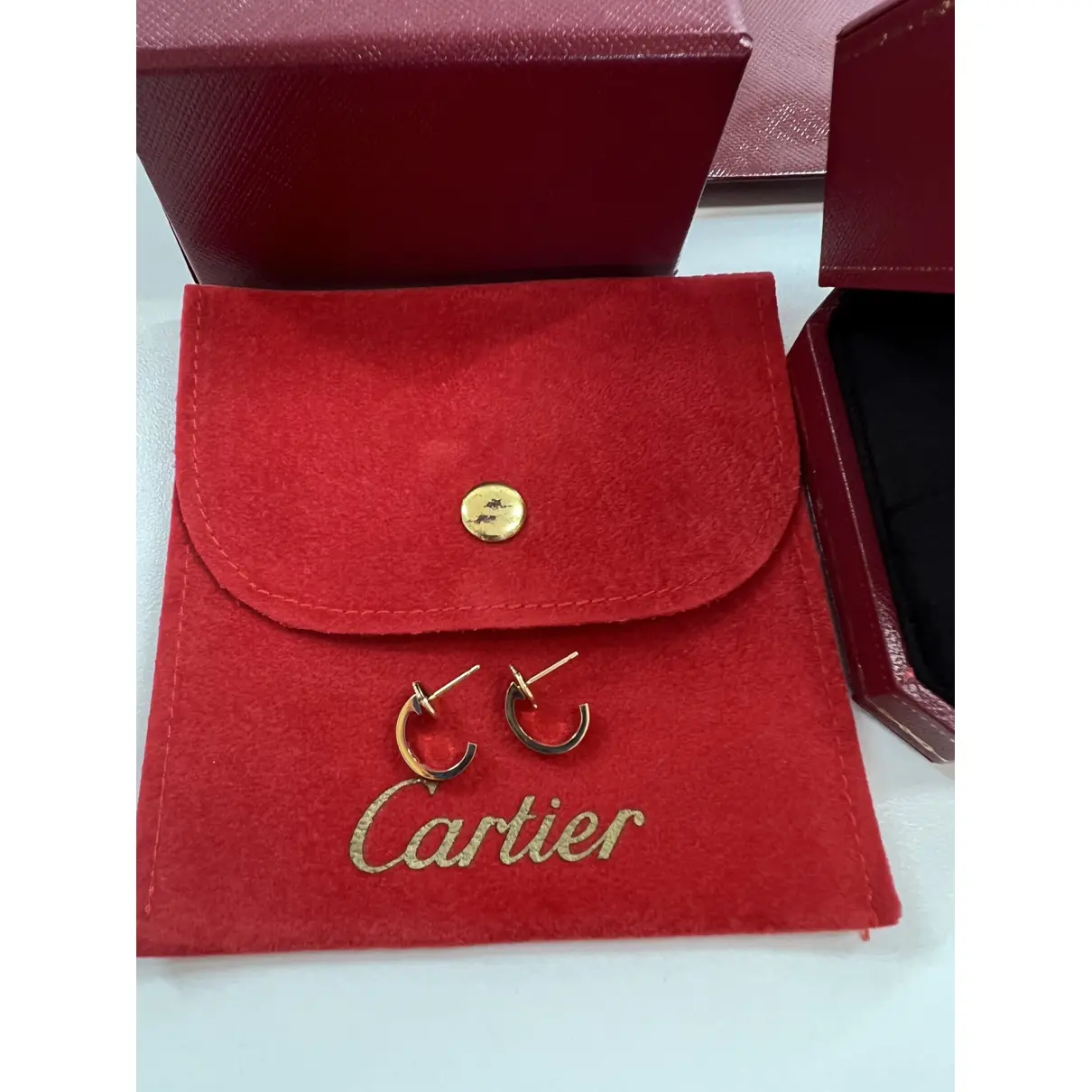 Love earrings Cartier