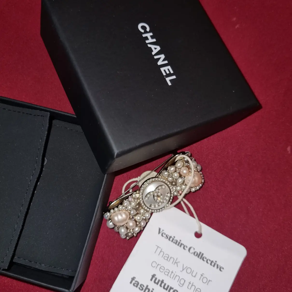 Baroque pin & brooche Chanel