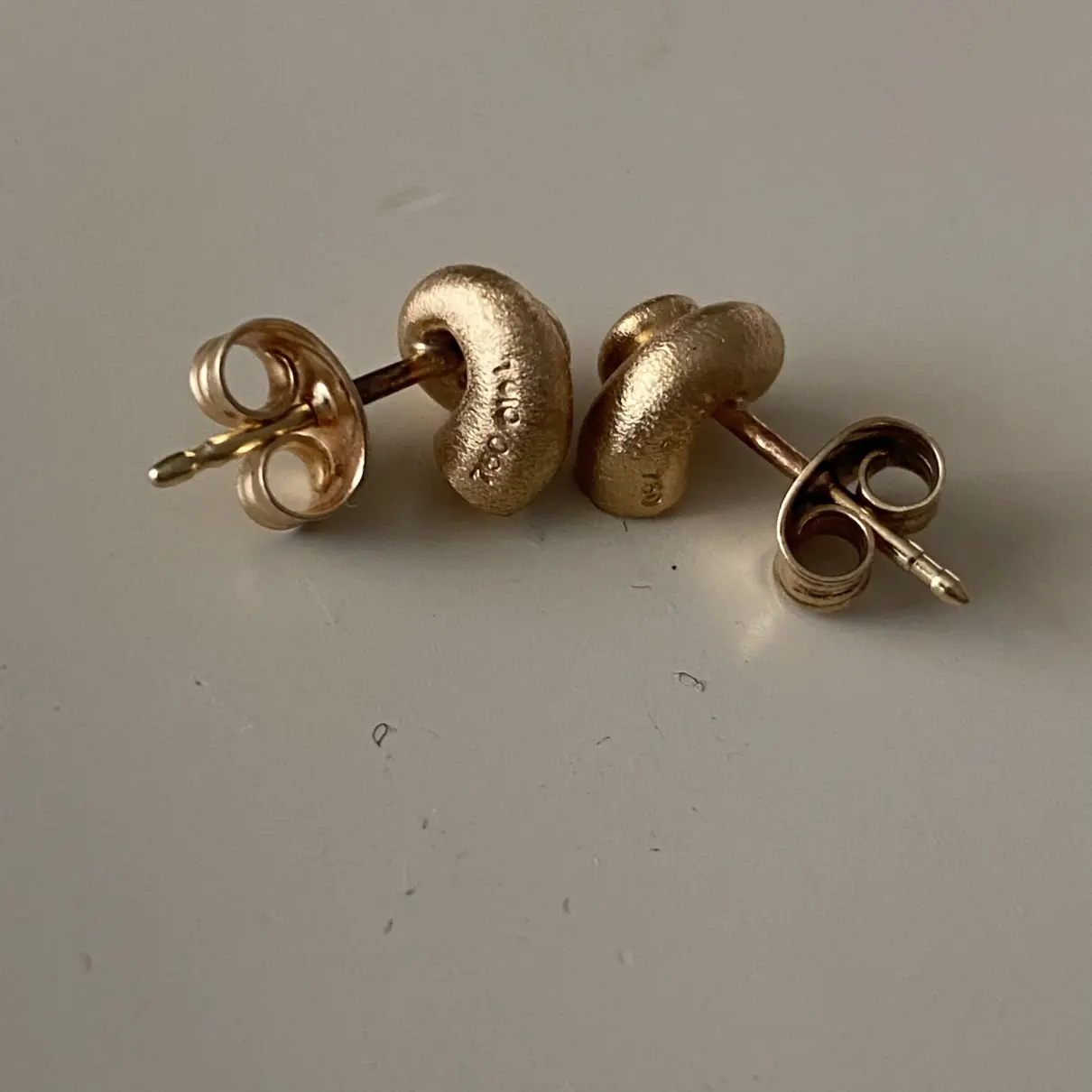 Buy Ole Lynggaard White gold earrings online