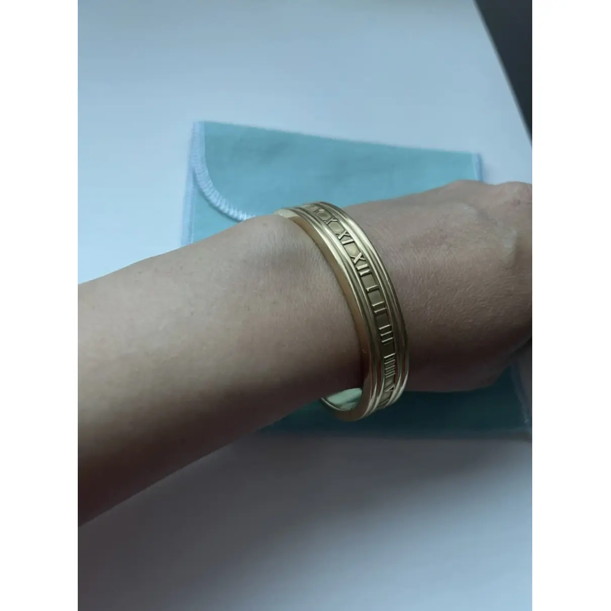 Buy Tiffany & Co Atlas yellow gold bracelet online - Vintage