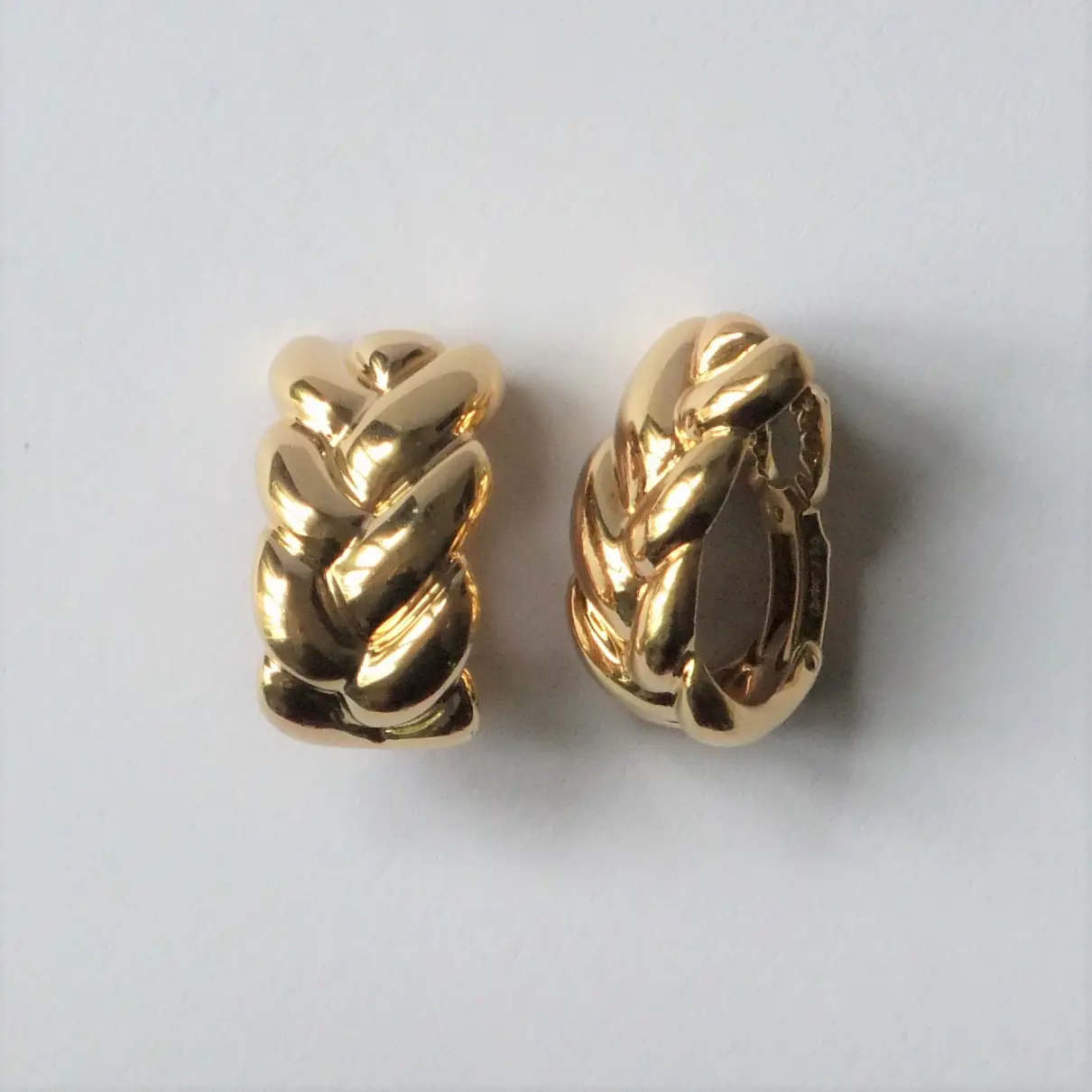 Buy Cartier Yellow gold earrings online - Vintage