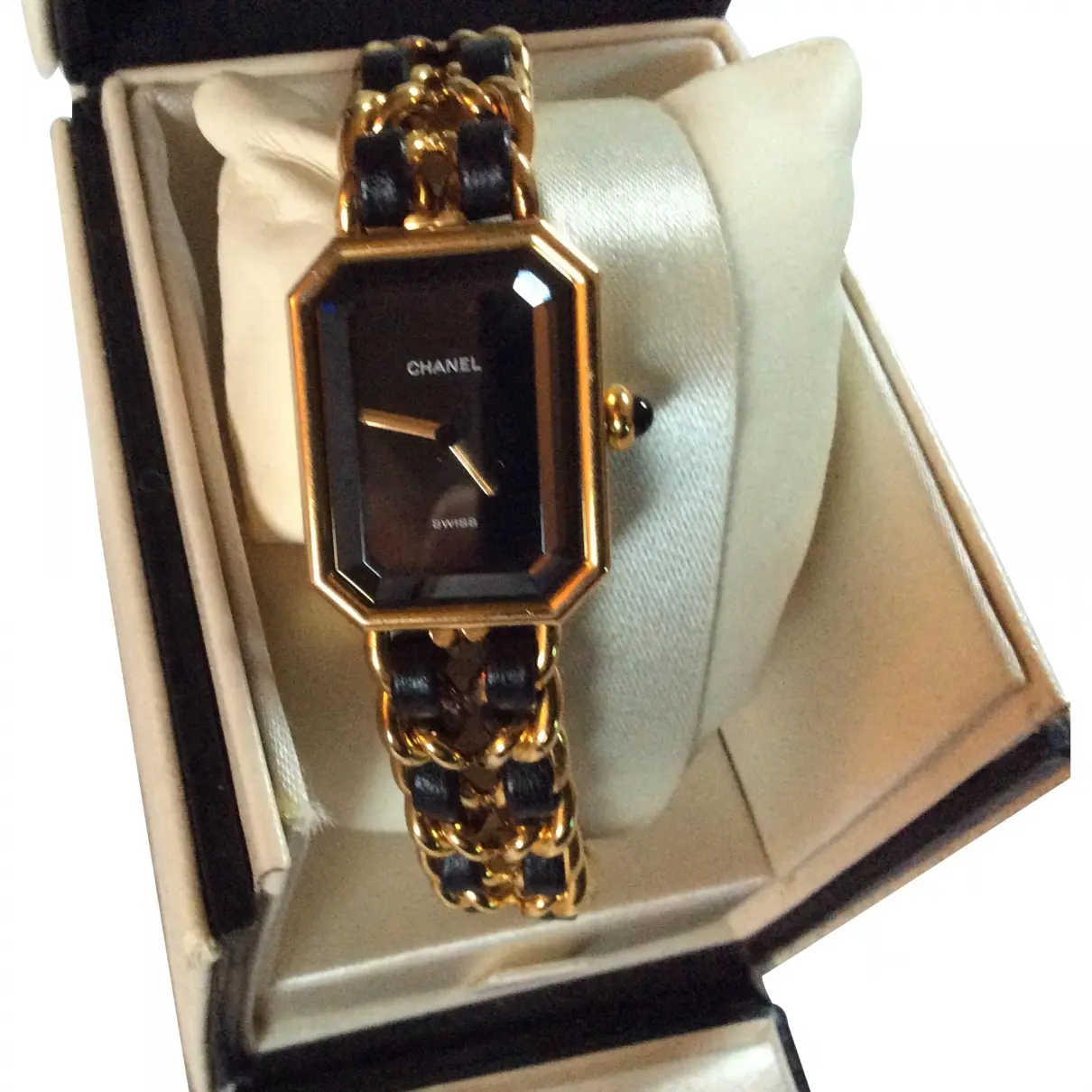 Gold Gold plated Watch Matelassé Chanel