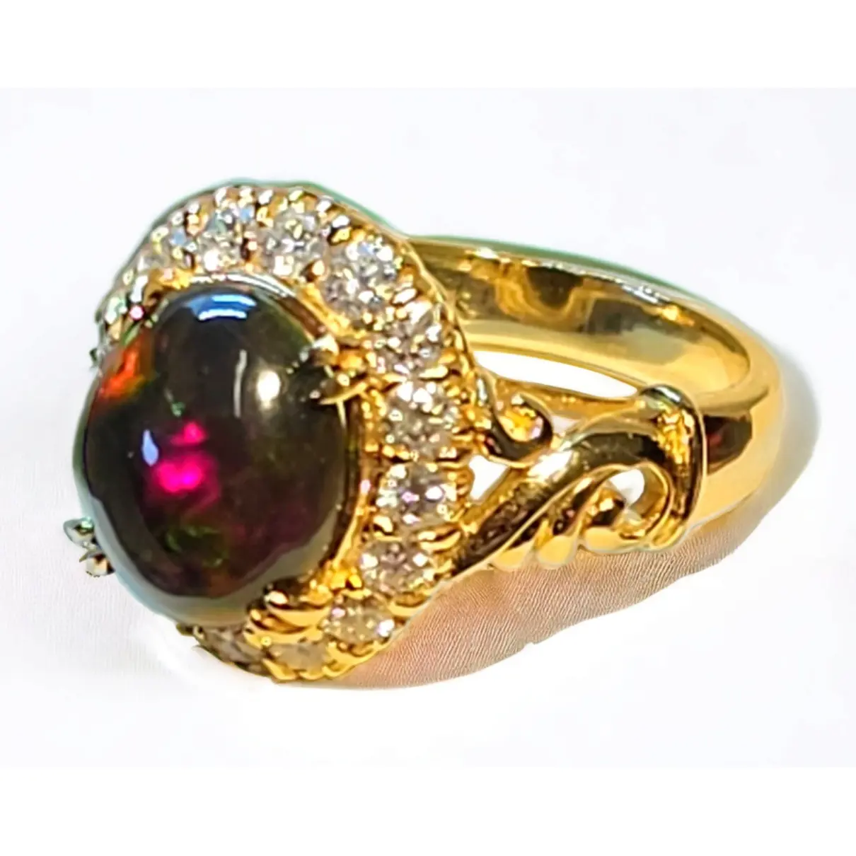Buy Hatton Garden Yellow gold ring online