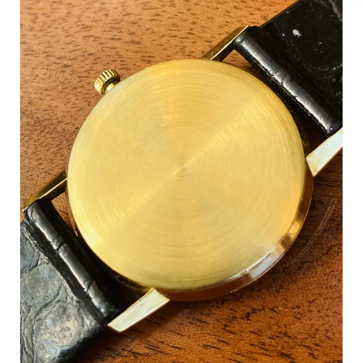 Buy Universal Geneve Micro Rotor yellow gold watch online - Vintage