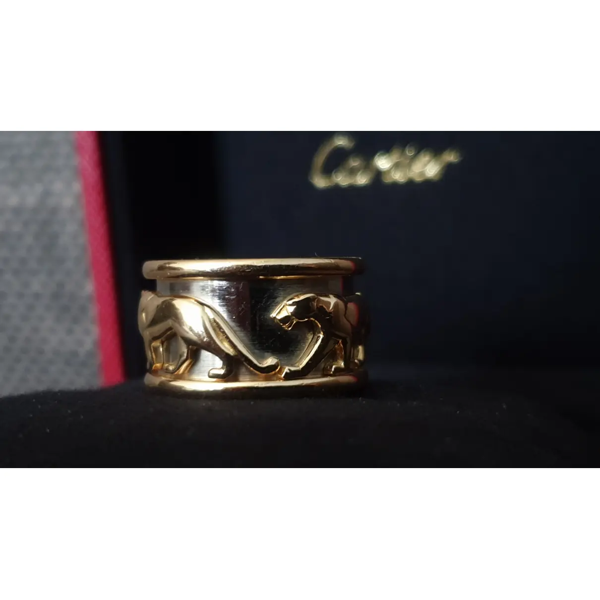 Buy Cartier Panthère yellow gold ring online