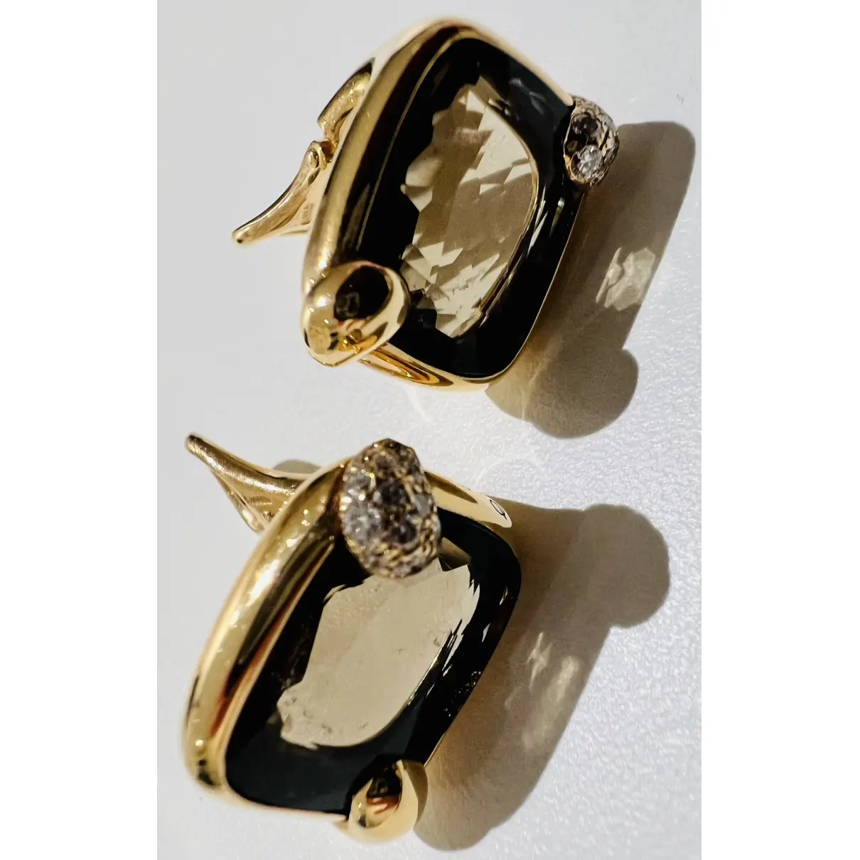 Buy Pomellato Ritratto yellow gold earrings online