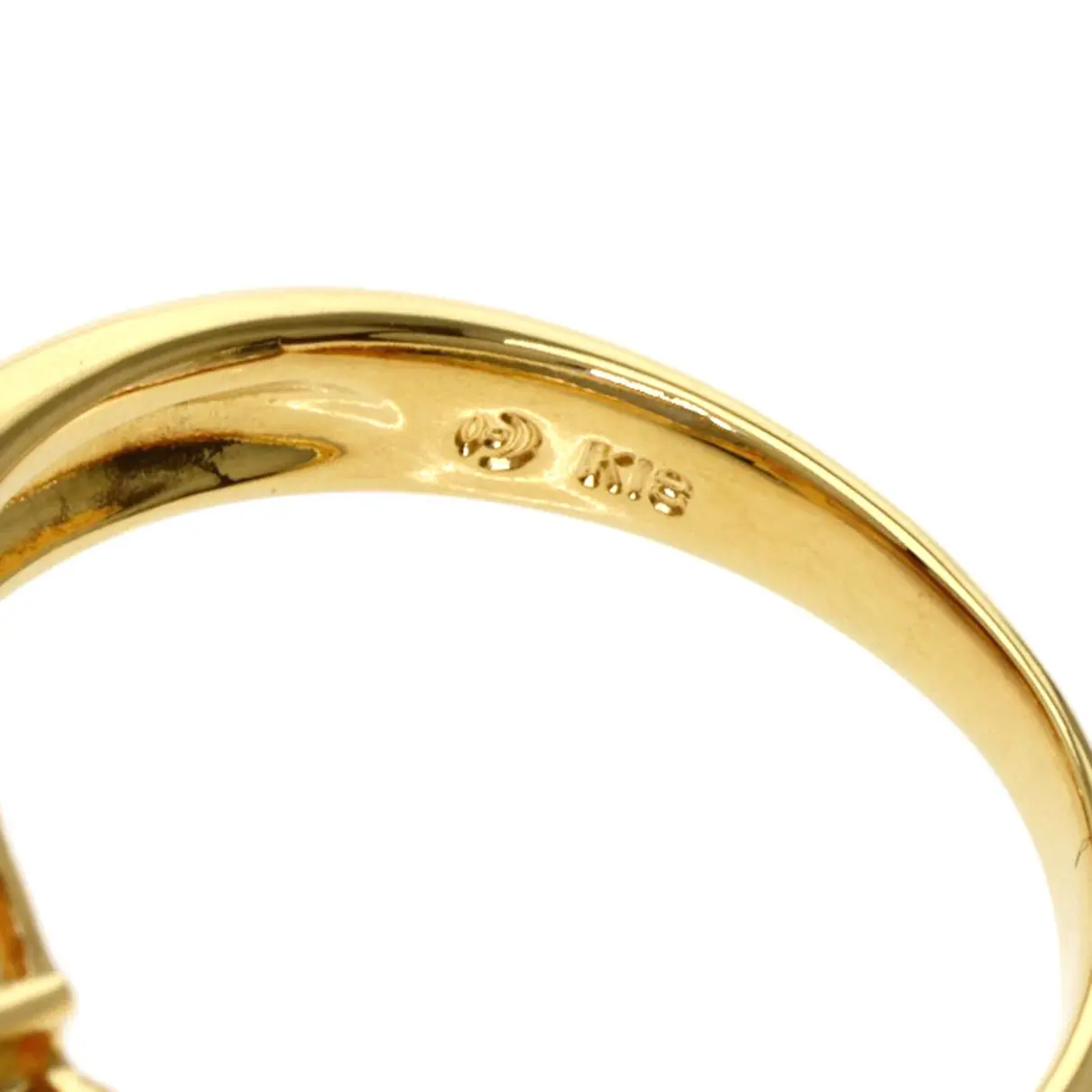 Yellow gold ring Tasaki