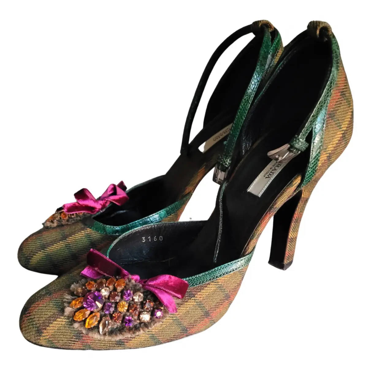 Cloth heels Prada