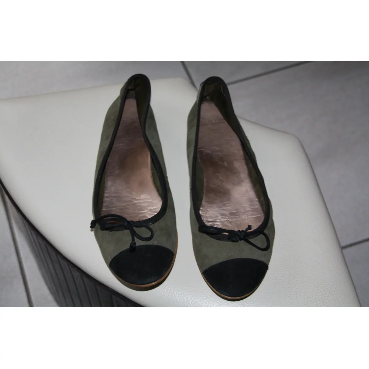 Buy Ann Tuil Leather ballet flats online