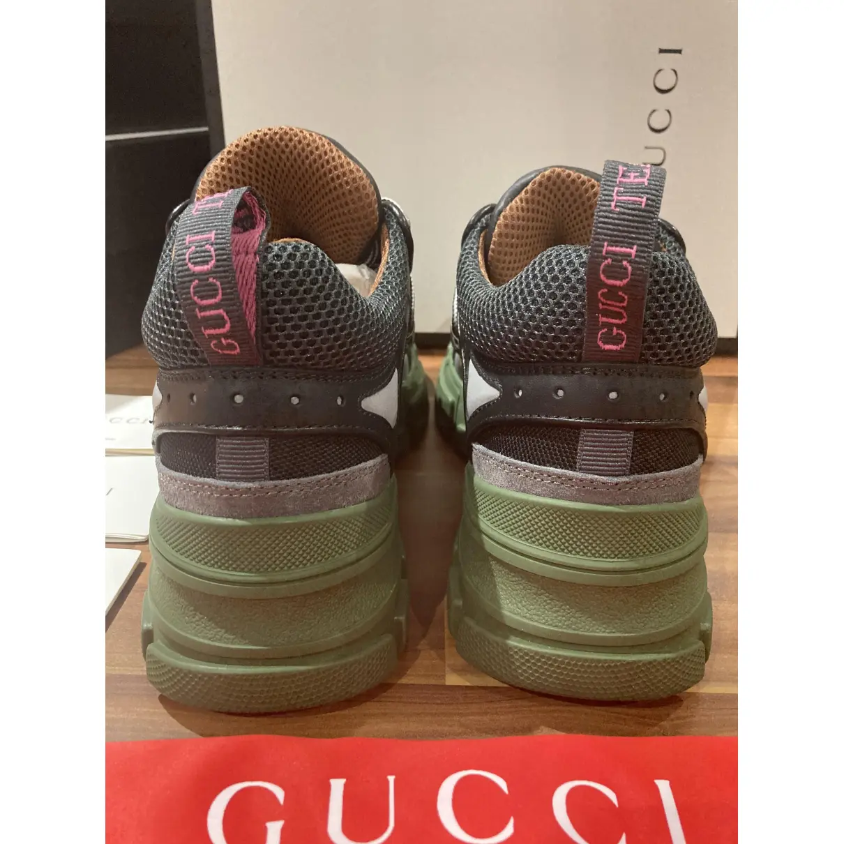 Flashtrek leather low trainers Gucci