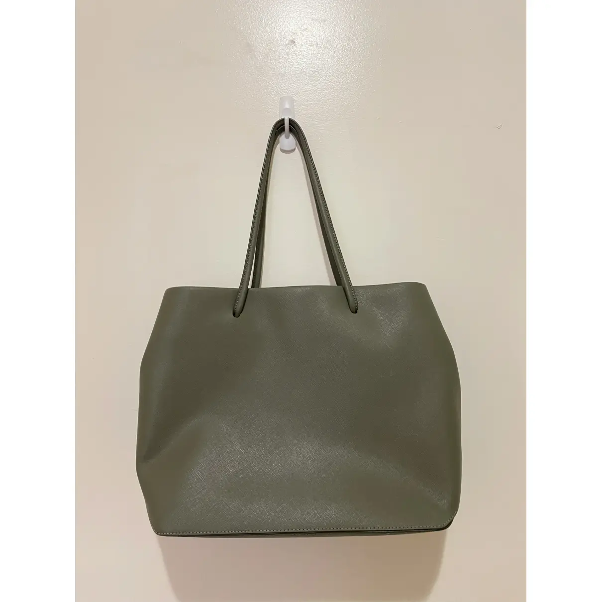 Buy Marc Jacobs Leather tote online