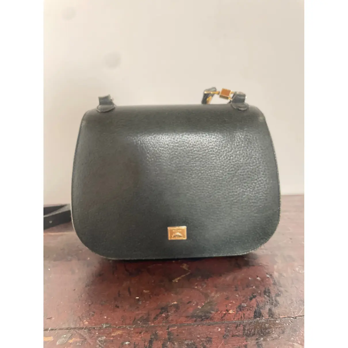 Luxury Moschino Handbags Women - Vintage