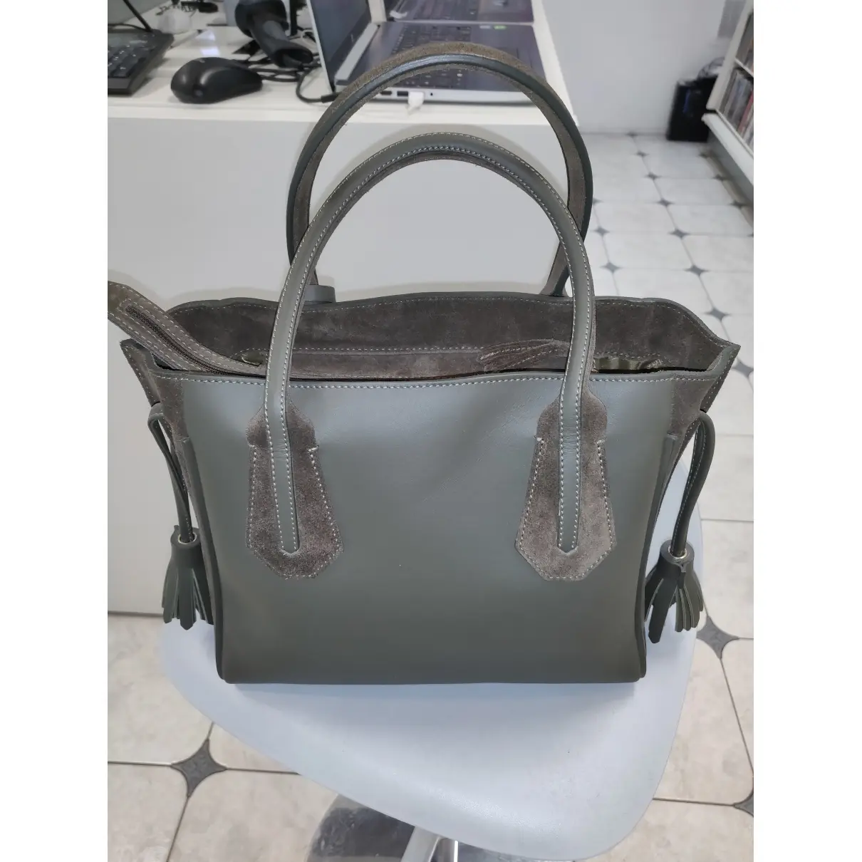 Buy Longchamp Penelope leather handbag online