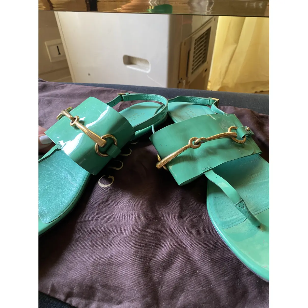 Buy Gucci Patent leather sandal online - Vintage