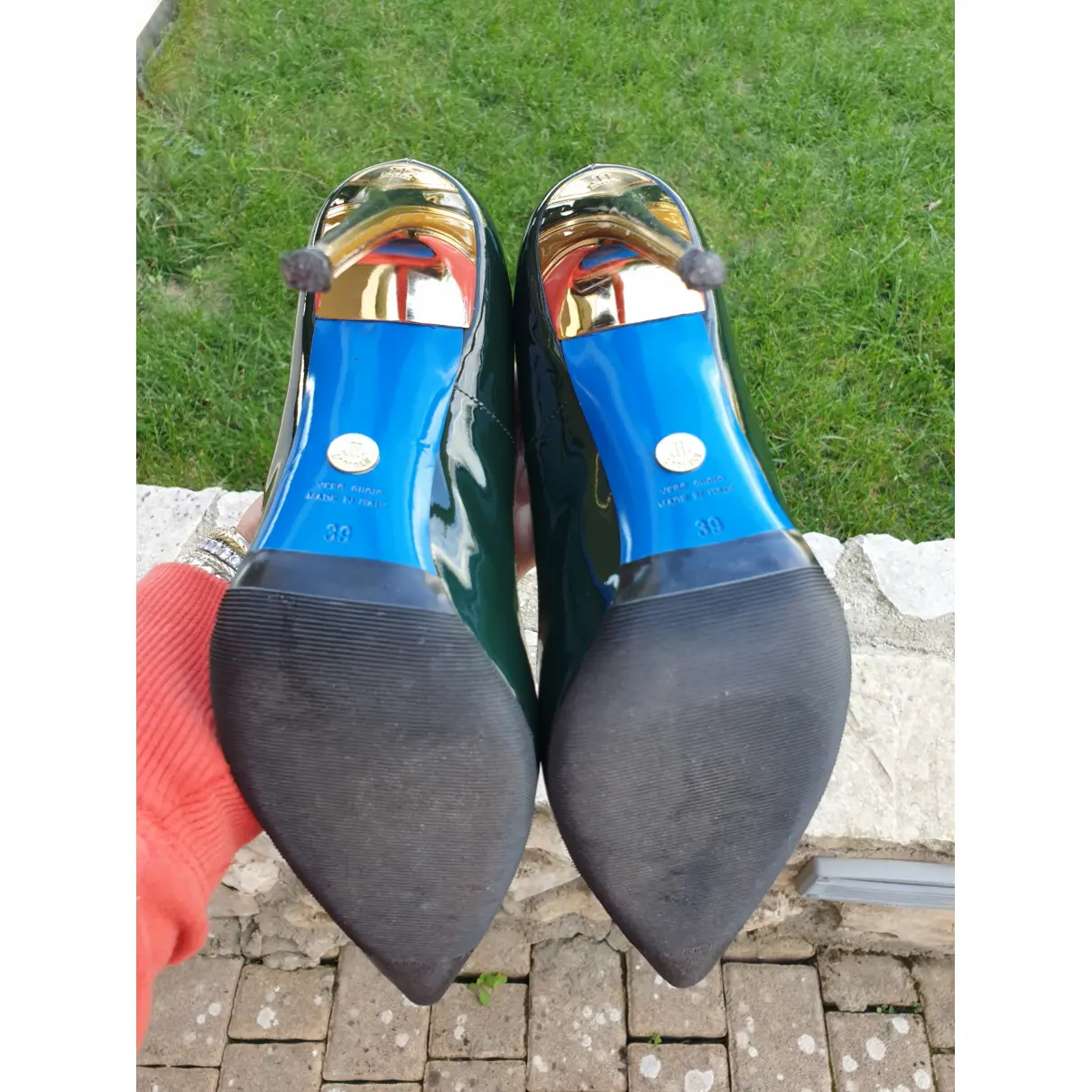 Patent leather heels LORIBLU