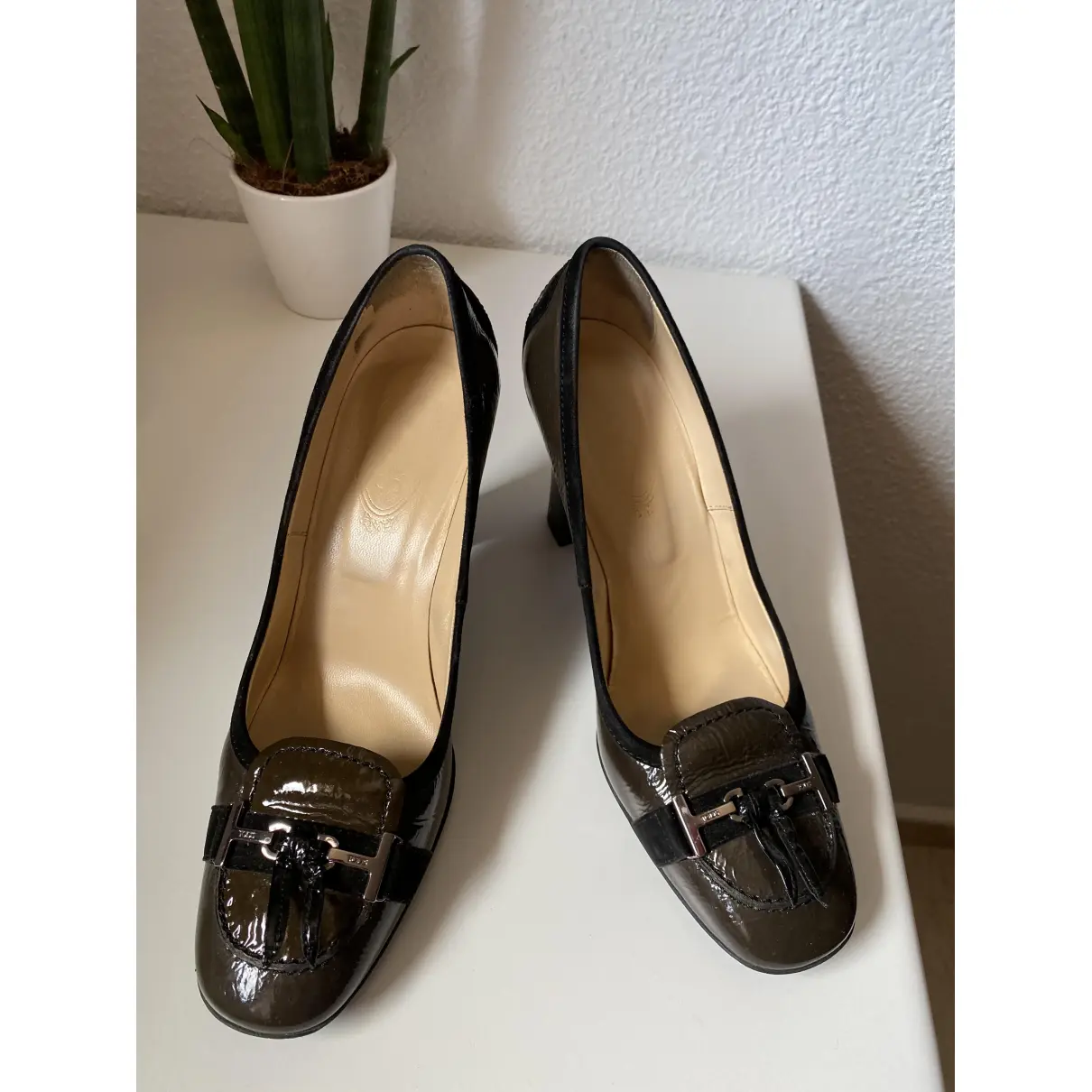 Buy Tod's Patent leather heels online