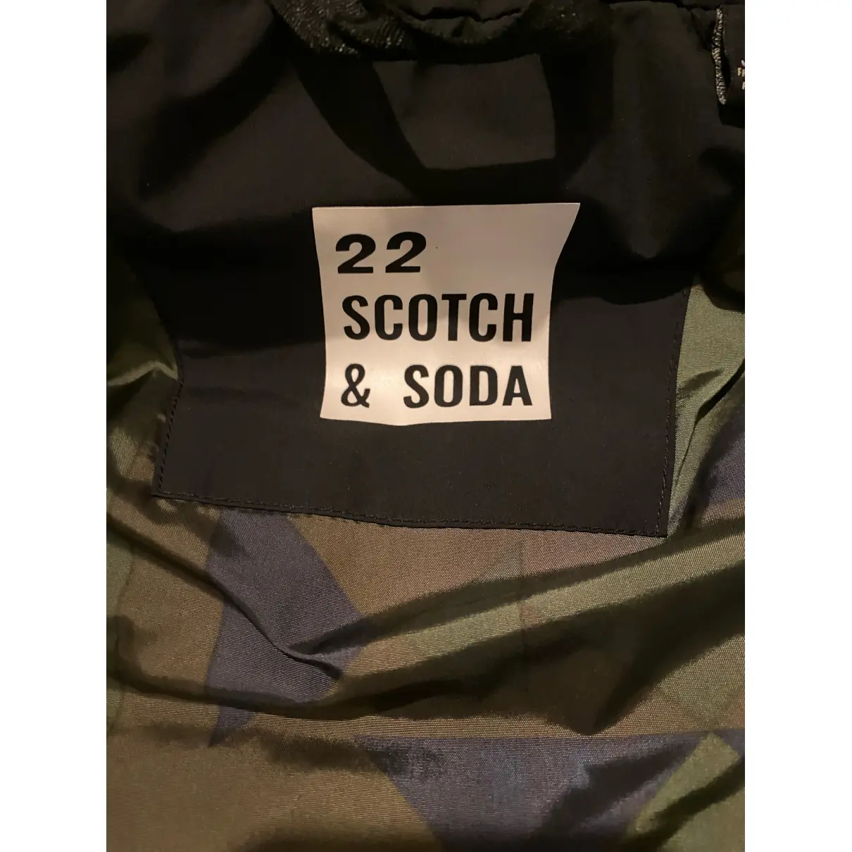 Vest Scotch & Soda