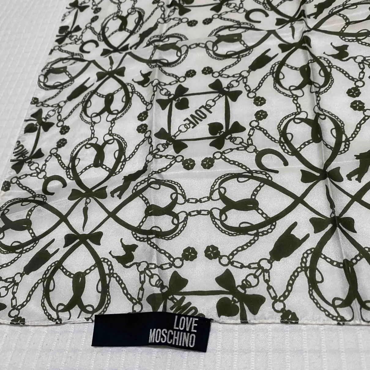Luxury Moschino Love Silk handkerchief Women