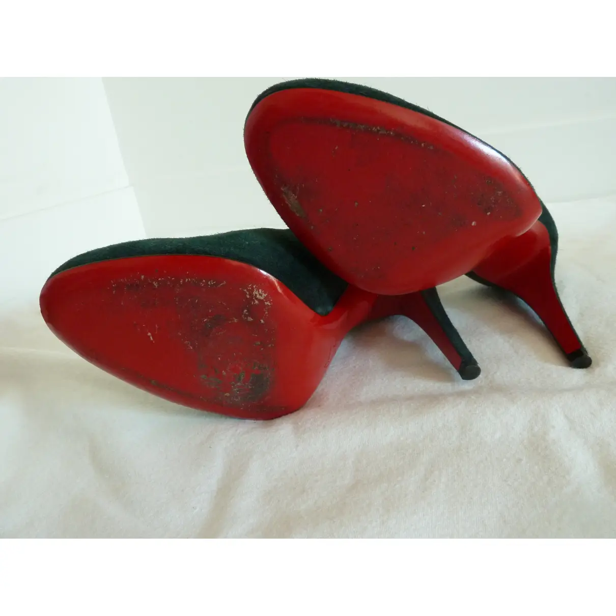 Simple pump heels Christian Louboutin