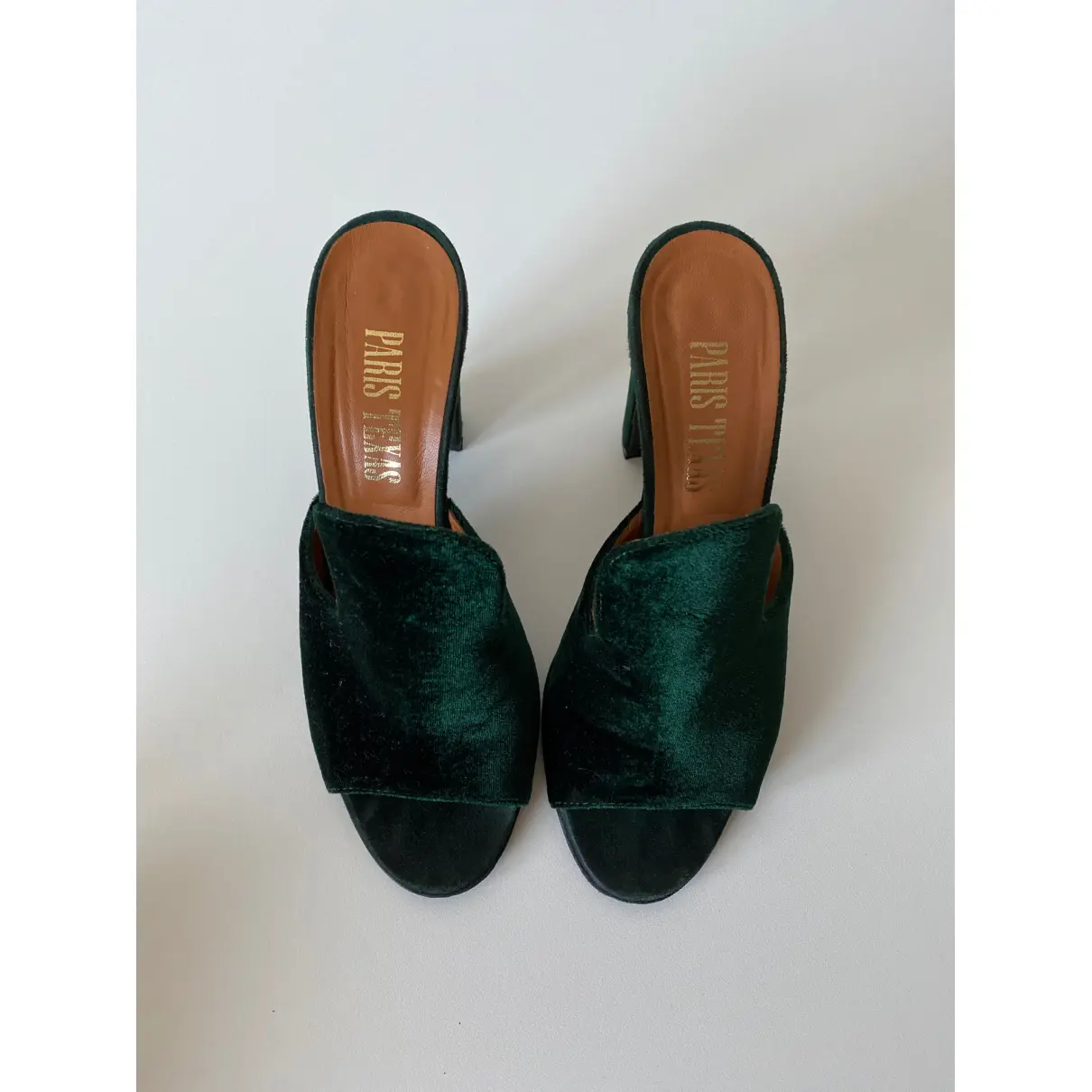 Buy PARIS TEXAS Velvet sandals online