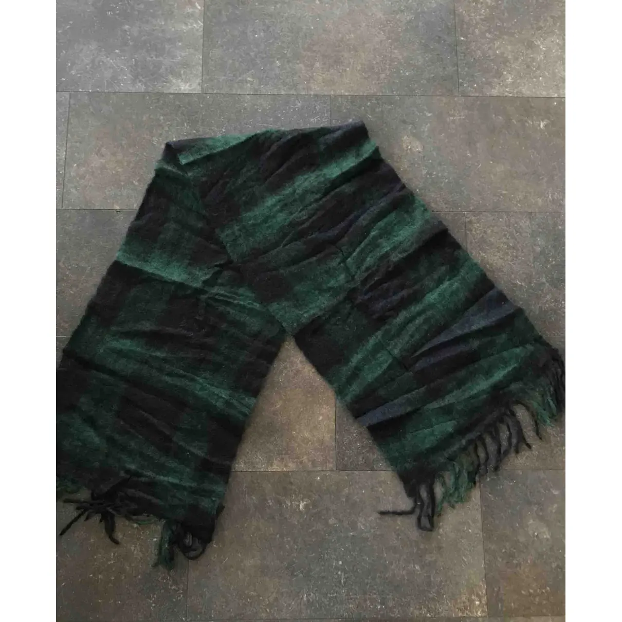 Buy Holzweiler Wool scarf online