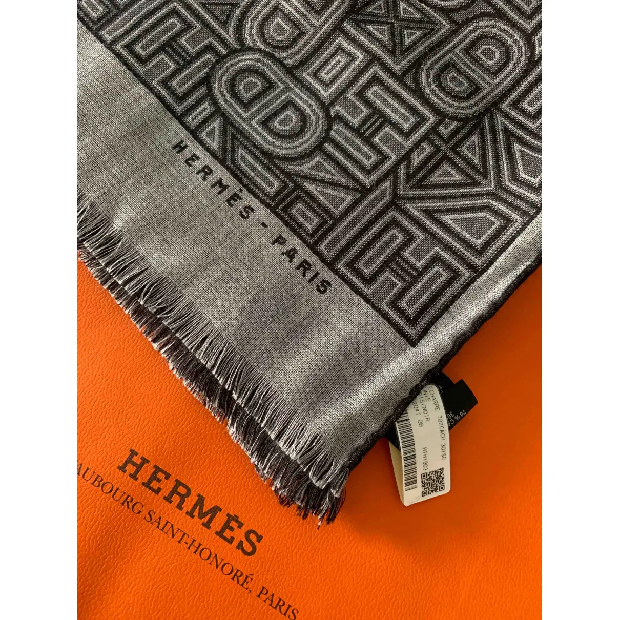 Luxury Hermès Scarves & pocket squares Men