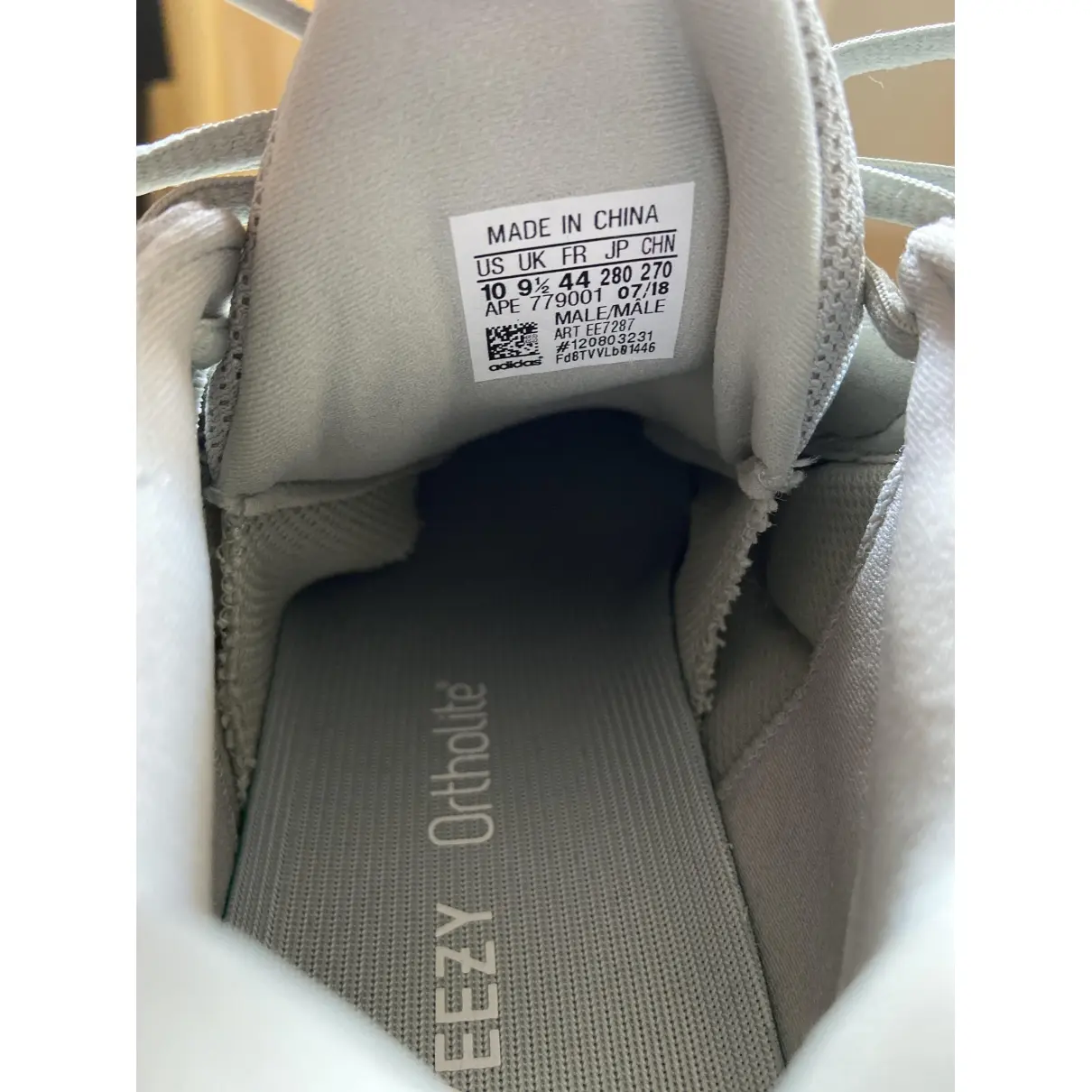 Buy Yeezy x Adidas 500 cloth low trainers online