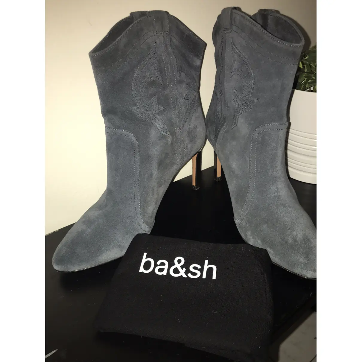 Caitlin leather ankle boots Ba&sh
